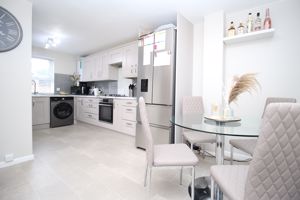 Kitchen/Diner- click for photo gallery